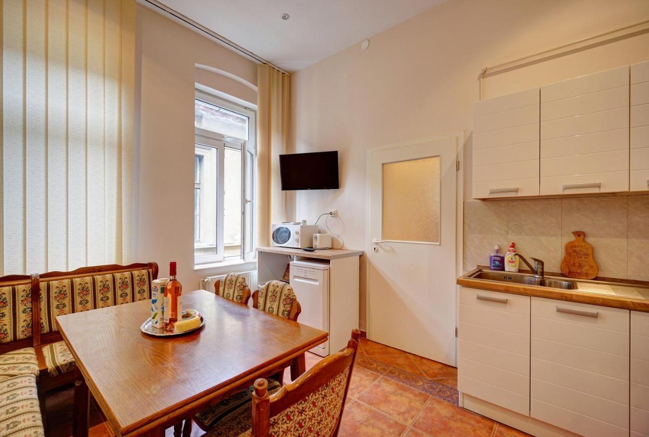 Appartement Casa De Vis, Brasov Old City Centre Extérieur photo