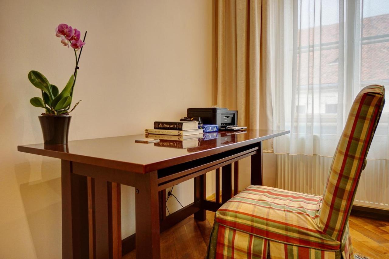 Appartement Casa De Vis, Brasov Old City Centre Extérieur photo
